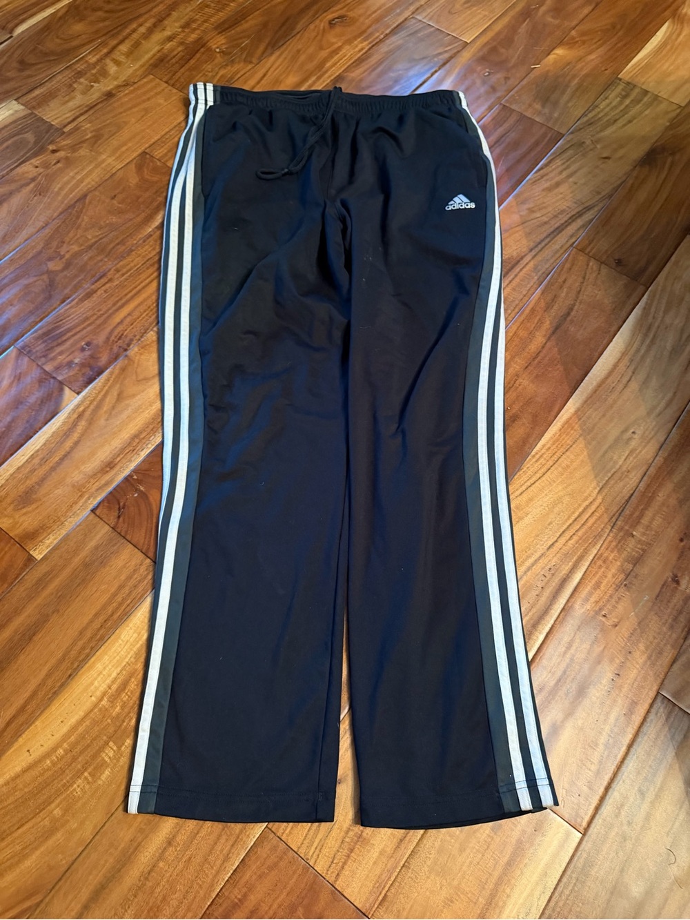 Men’s classic adidas striped black track pants. Size 2xl